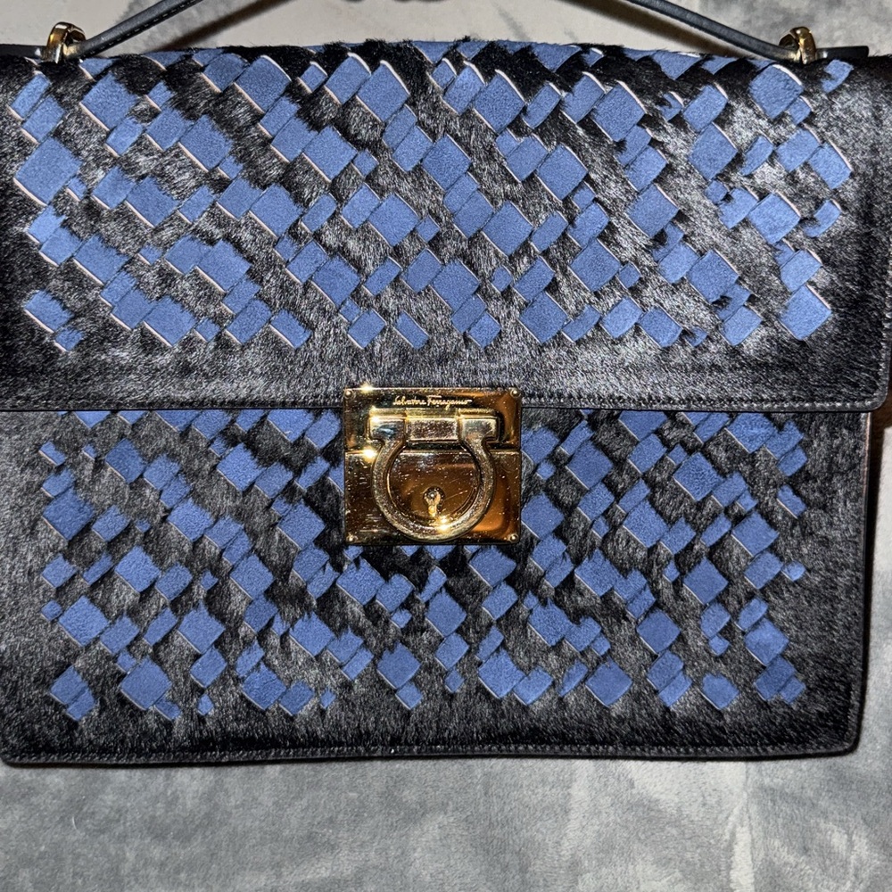 Preloved Salv Ferragamo Marisol woven calf hair & suede hand bag 10.6”X8.25” - Picture 6 of 7